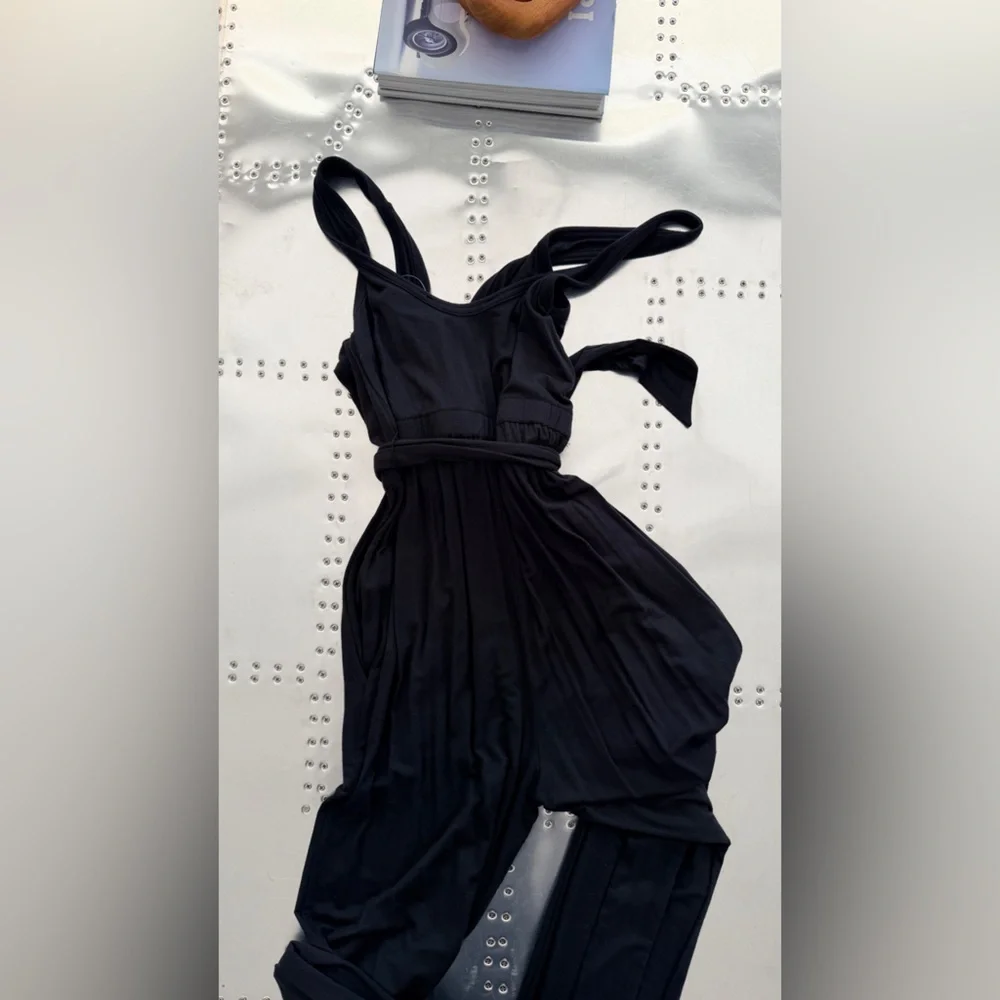 Abercrombie & Fitch Black Sleeveless Button-Front Maxi Dress with Tie Waist